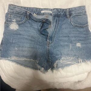 Selling Clothes for College